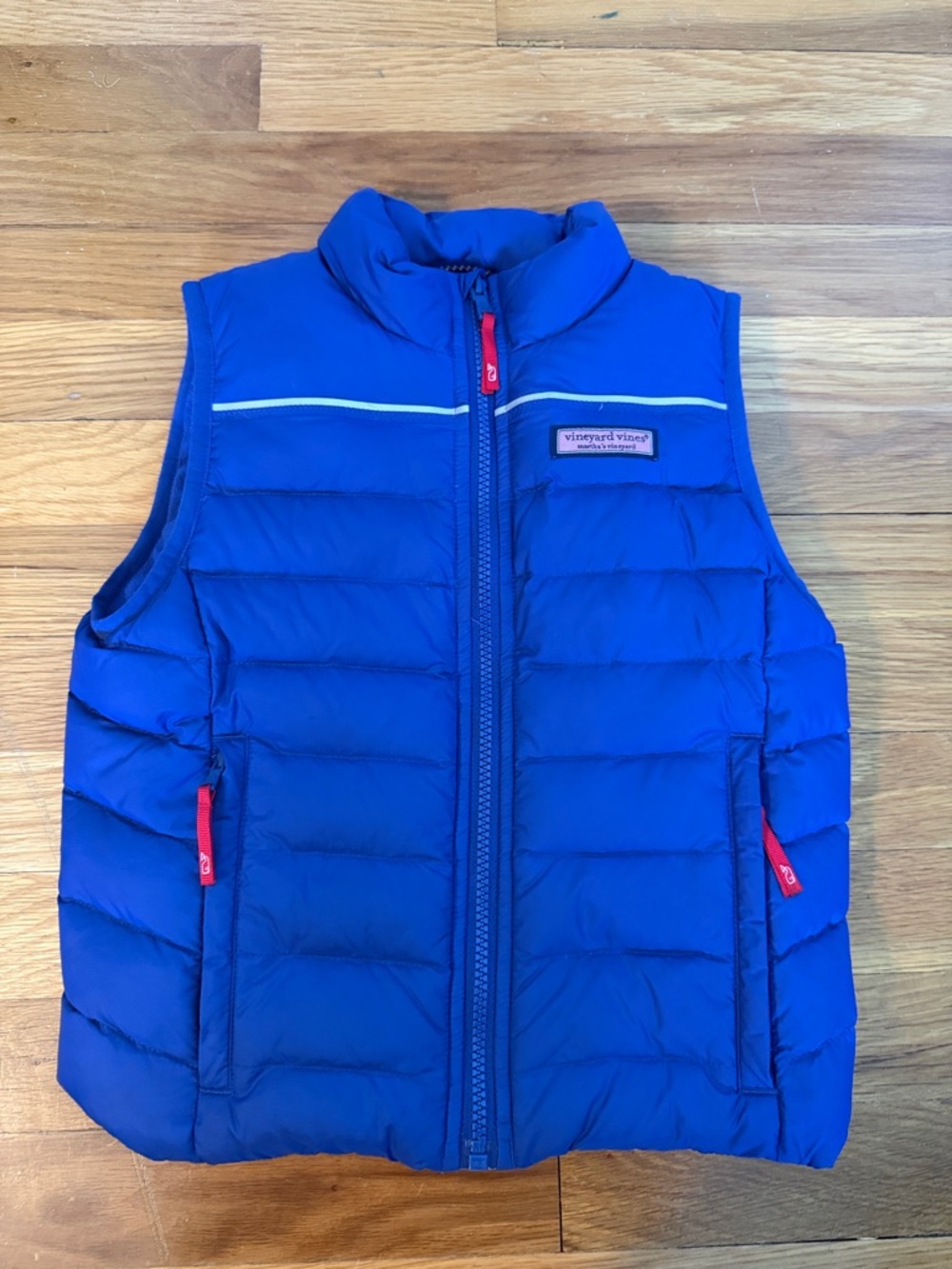 Vineyard Vines Perfomance Boys Blue Quilted Down Puffer Vest with Red trims.